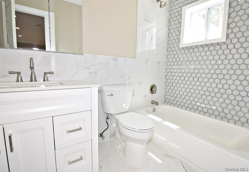 Bathroom, Interior, Marble, Marble Walls