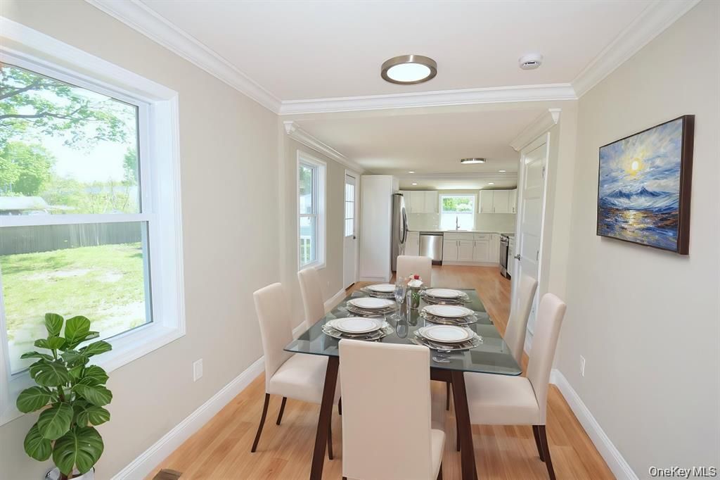Dining room, Interior, Kitchen, Recessed Lighting, Wood Texture Flooring