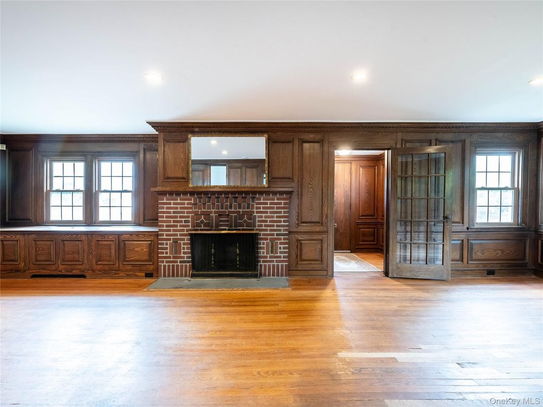 Empty room, Fireplace, Interior, Recessed Lighting, Wood Texture Flooring