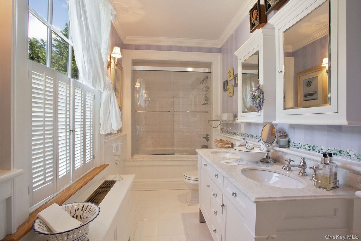Bathroom, Dual Sink Vanities, Glass Shower, Interior
