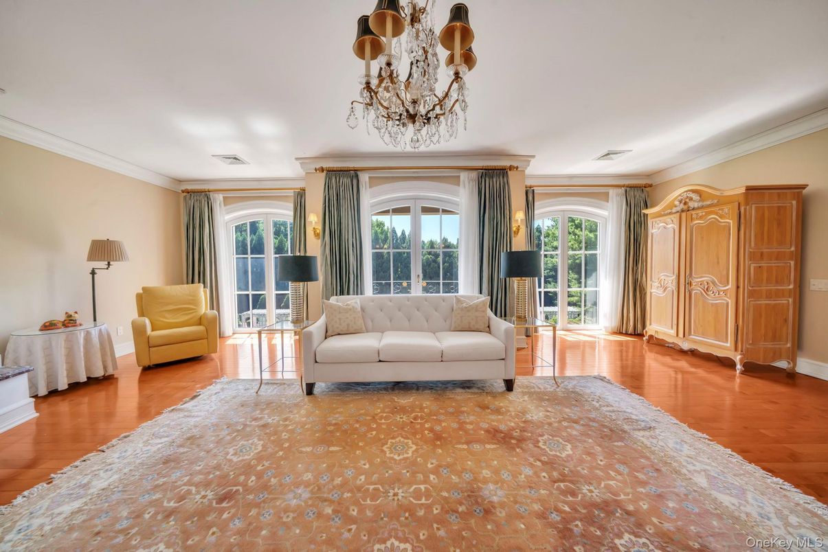 Chandelier, Interior, Wood Texture Flooring