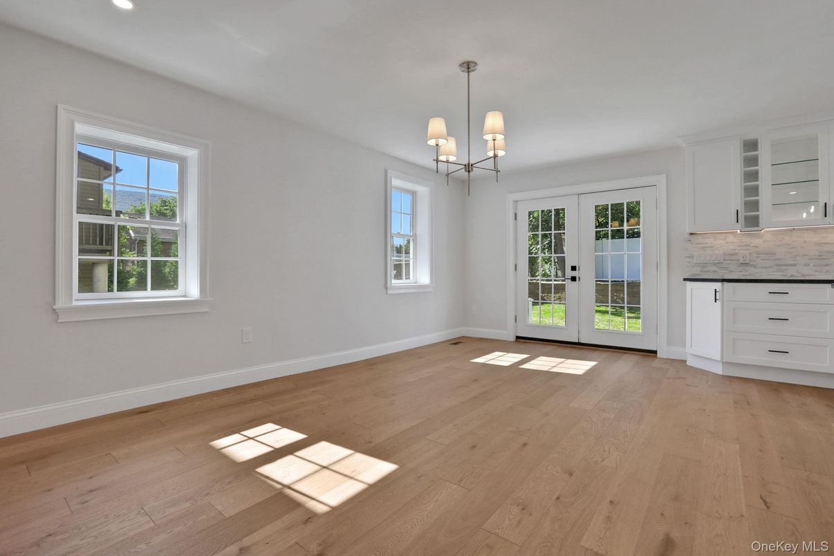 Chandelier, Empty room, Interior, Pendant Lights, Recessed Lighting, Wood Texture Flooring