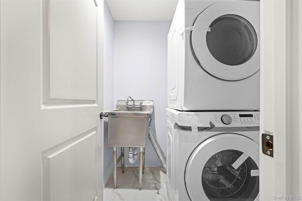 Interior, Utility Closets, Washer