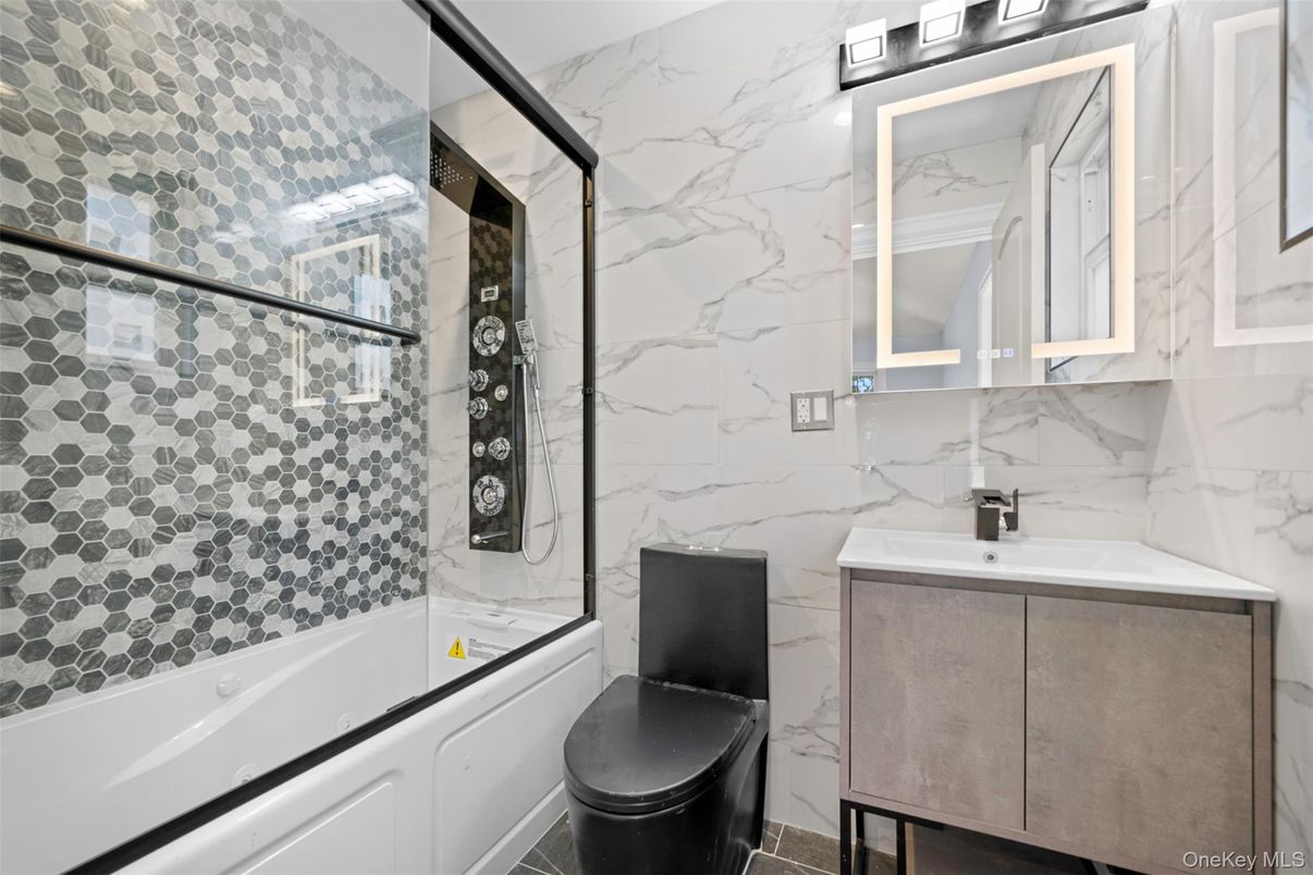 Bathroom, Interior, Marble Walls