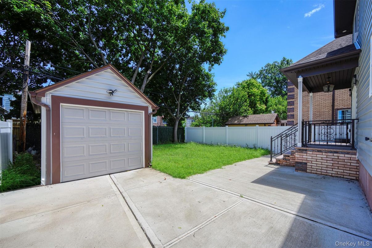 Backyard, Detached Garage, Exterior