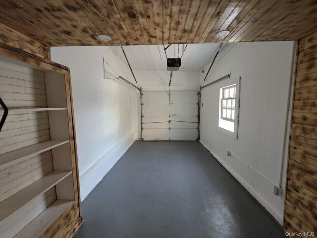 Garage, Interior, Wooden Ceilings