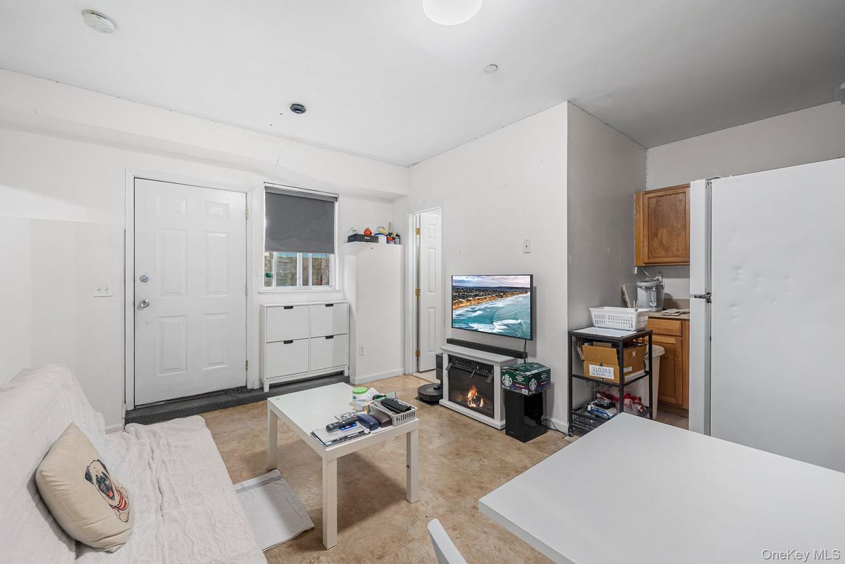 Fireplace, Interior, Living room, Recessed Lighting