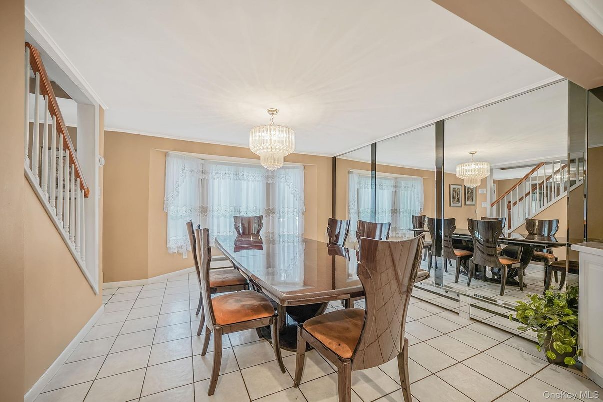 Chandelier, Dining room, Interior