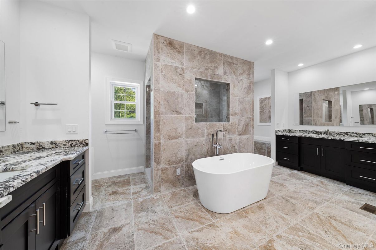Bathroom, Dual Sink Vanities, Free Standing Baths, Interior, Recessed Lighting