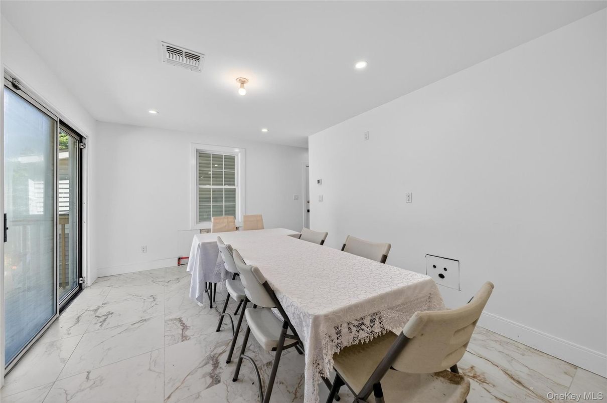 Dining room, Interior, Marble, Recessed Lighting