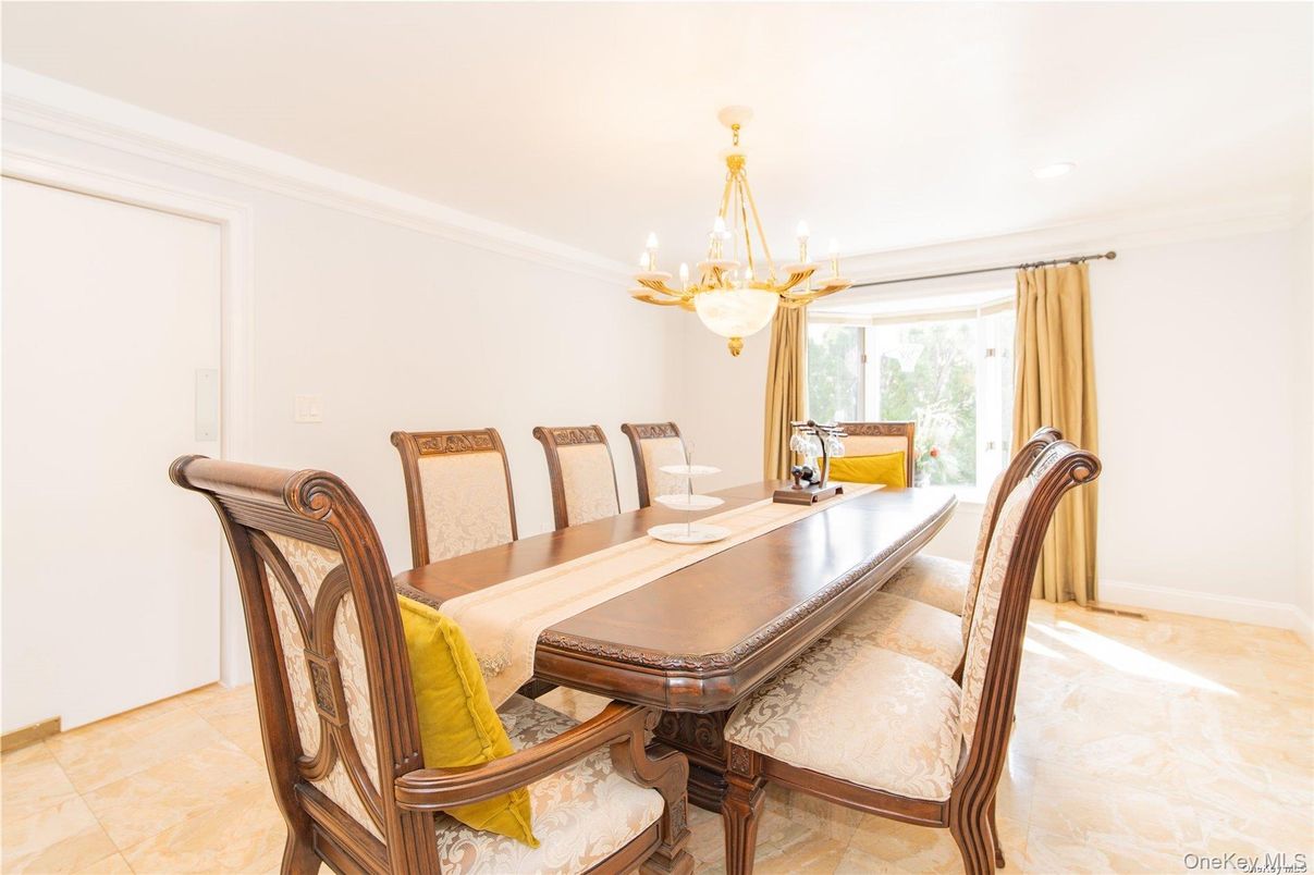 Chandelier, Dining room, Interior