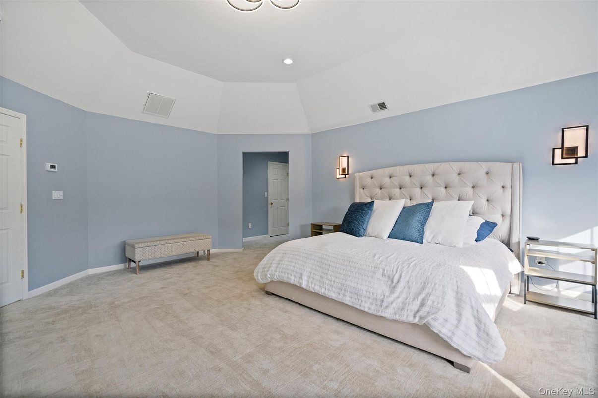 Bedroom, Interior, Recessed Lighting