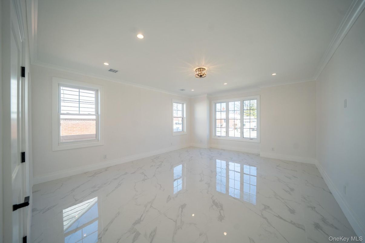 Empty room, Interior, Marble, Recessed Lighting