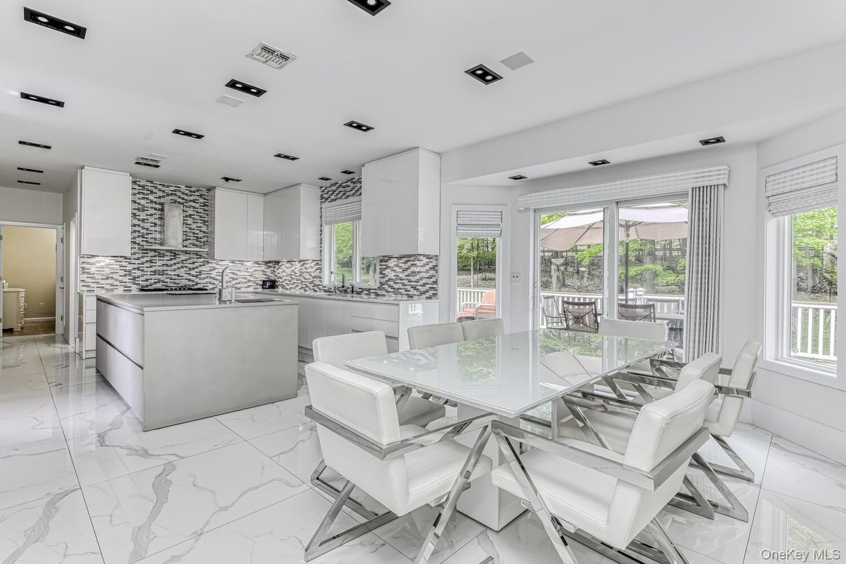 Dining room, Interior, Kitchen, Marble, Recessed Lighting