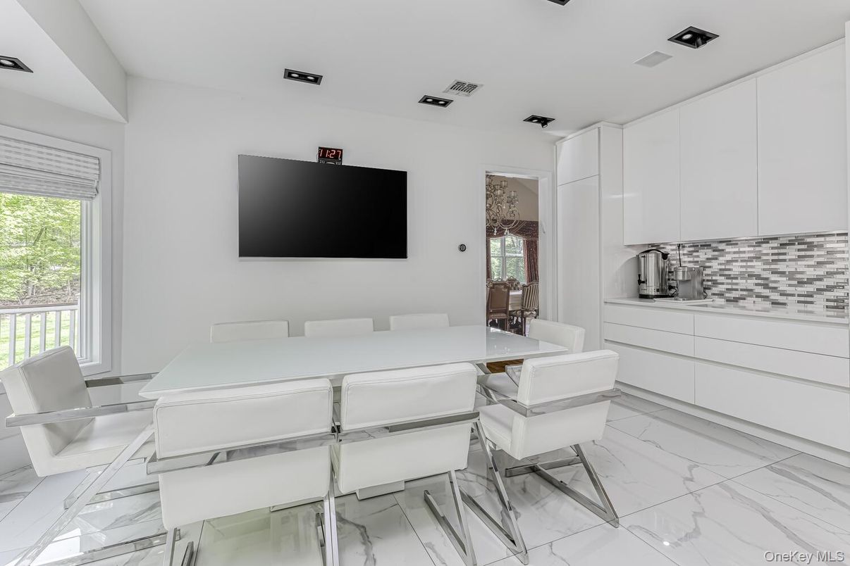 Dining room, Interior, Marble