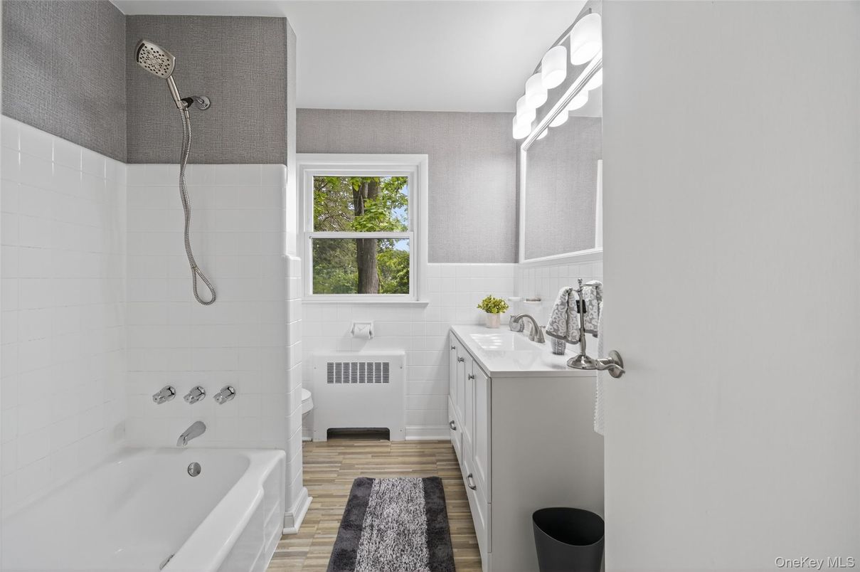 Bathroom, Dual Sink Vanities, Interior, Wood Texture Flooring