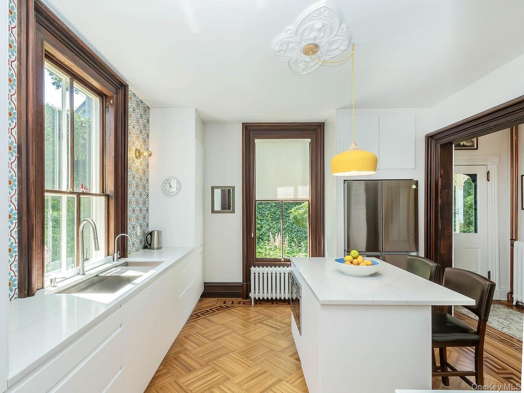 Interior, Kitchen, Pendant Lights, Wood Texture Flooring