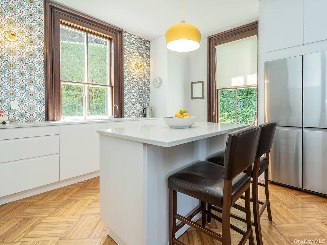 Interior, Kitchen, Pendant Lights, Wood Texture Flooring