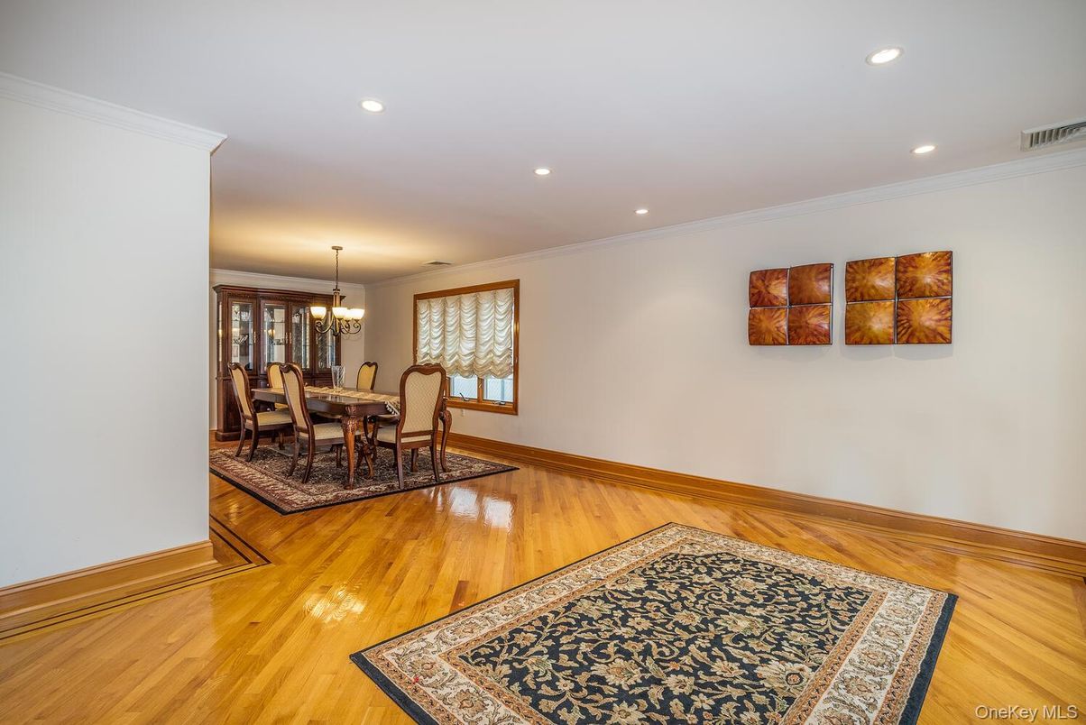 Chandelier, Dining room, Interior, Recessed Lighting, Wood Texture Flooring