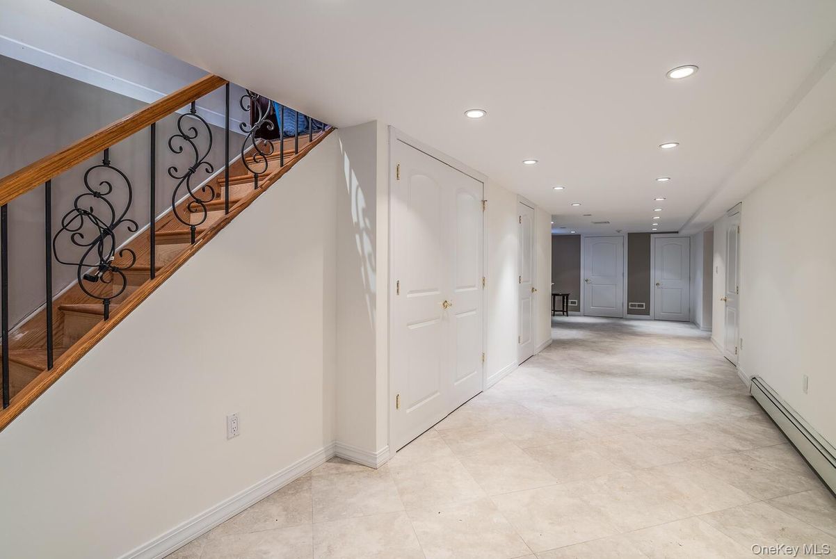 Interior, Recessed Lighting