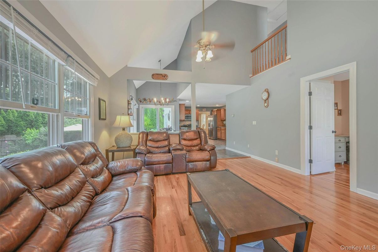 Chandelier, Interior, Living room, Wood Texture Flooring
