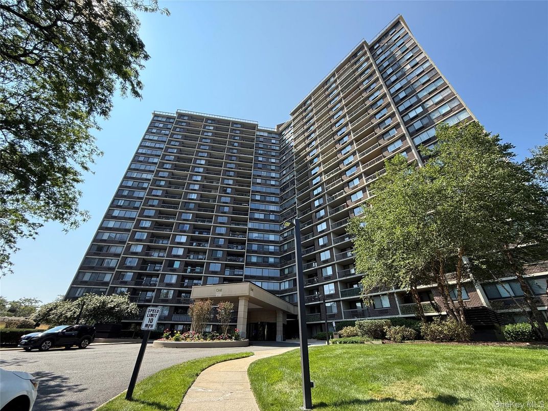 Exterior, Facade, Condo Building