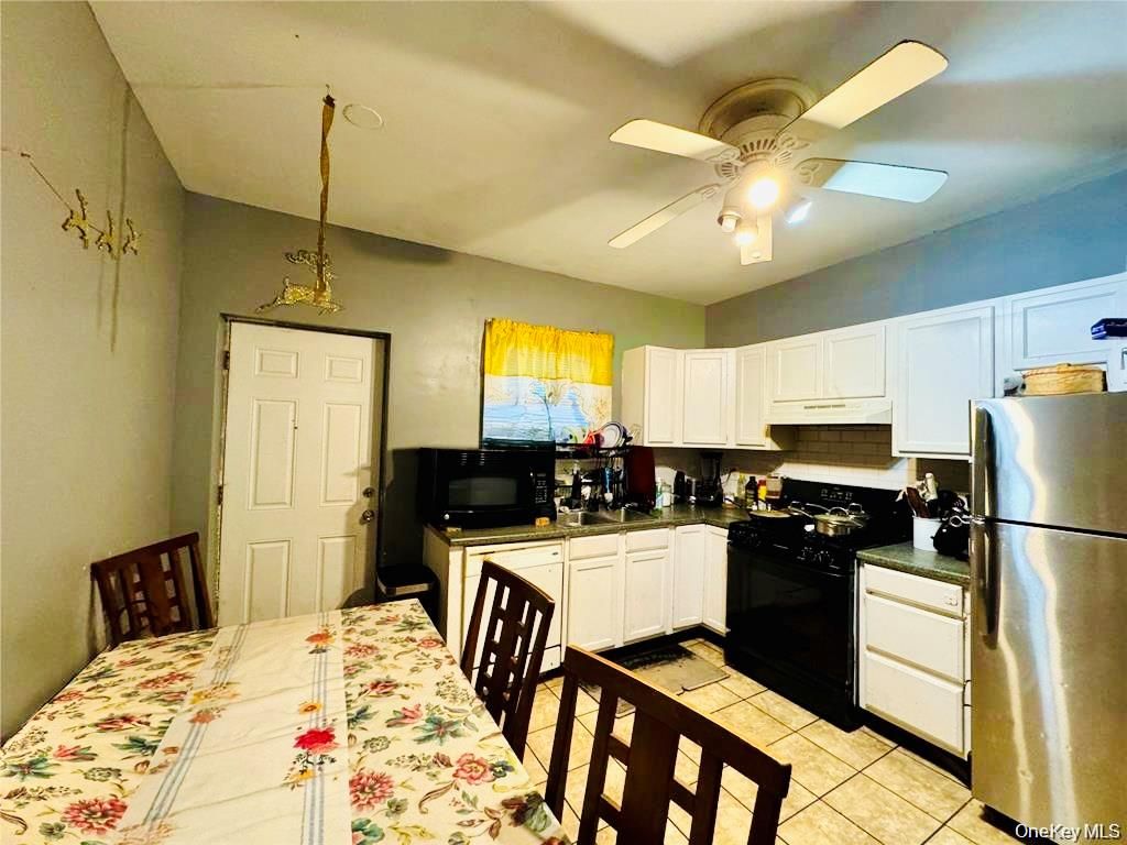 Dining room, Interior, Kitchen, Pendant Lights