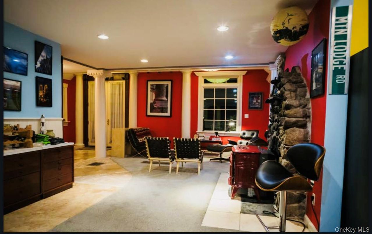 Dining room, Interior, Recessed Lighting