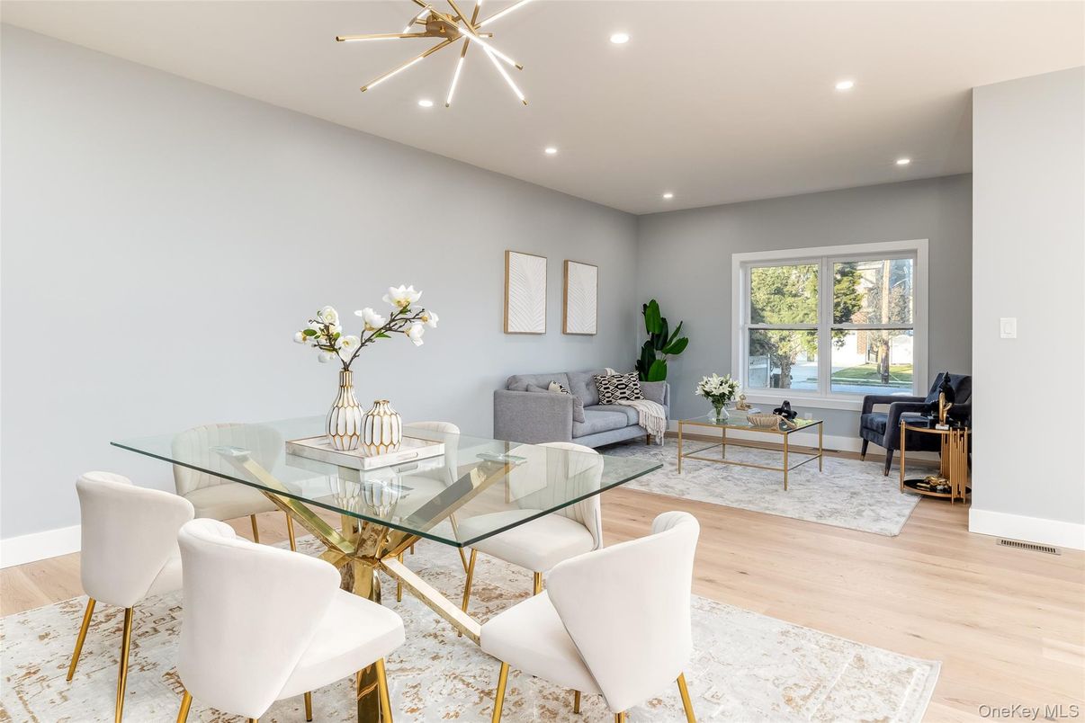 Dining room, Interior, Living room, Pendant Lights, Recessed Lighting, Wood Texture Flooring