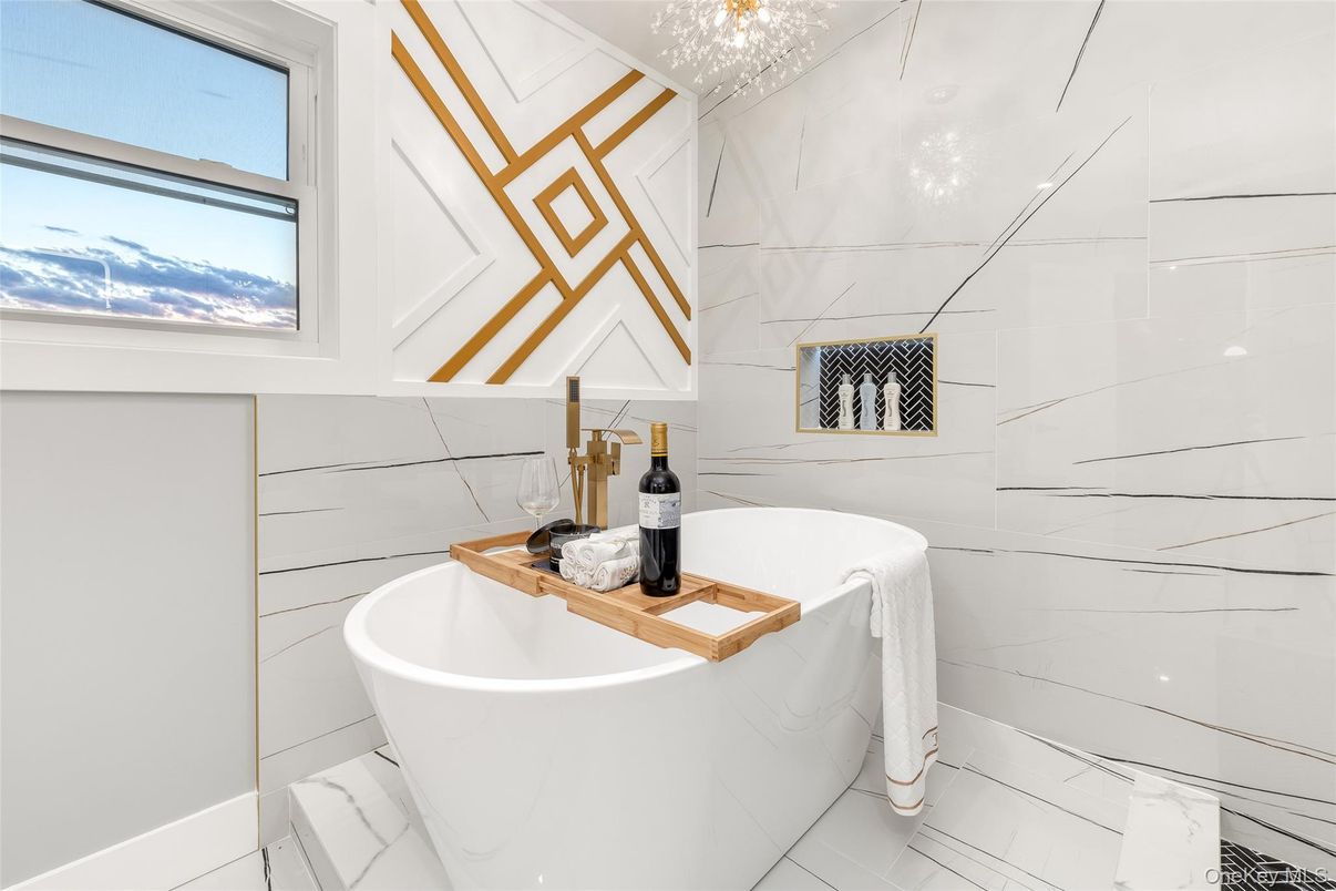 Bathroom, Free Standing Baths, Interior, Marble, Marble Walls