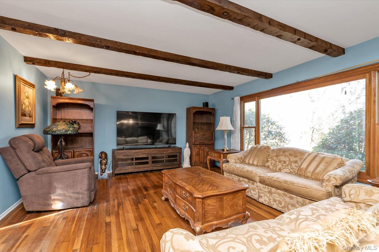 Chandelier, Interior, Living room, Wooden Beams, Wood Texture Flooring