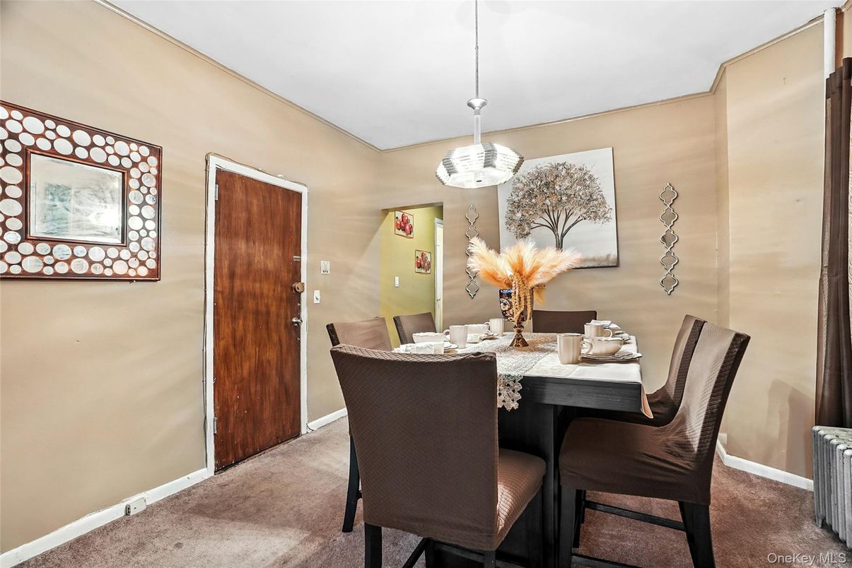 Dining room, Interior, Pendant Lights