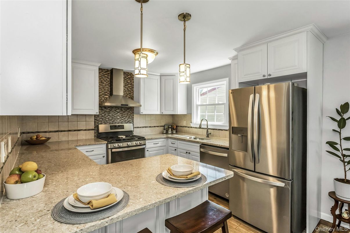 Interior, Kitchen, Pendant Lights, Stainless Steel Appliances, Wood Texture Flooring