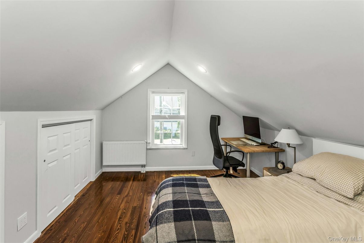 Bedroom, Home Office, Interior, Recessed Lighting, Wood Texture Flooring