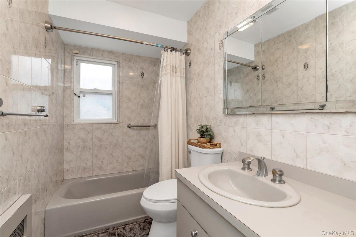 Bathroom, Interior, Marble Walls