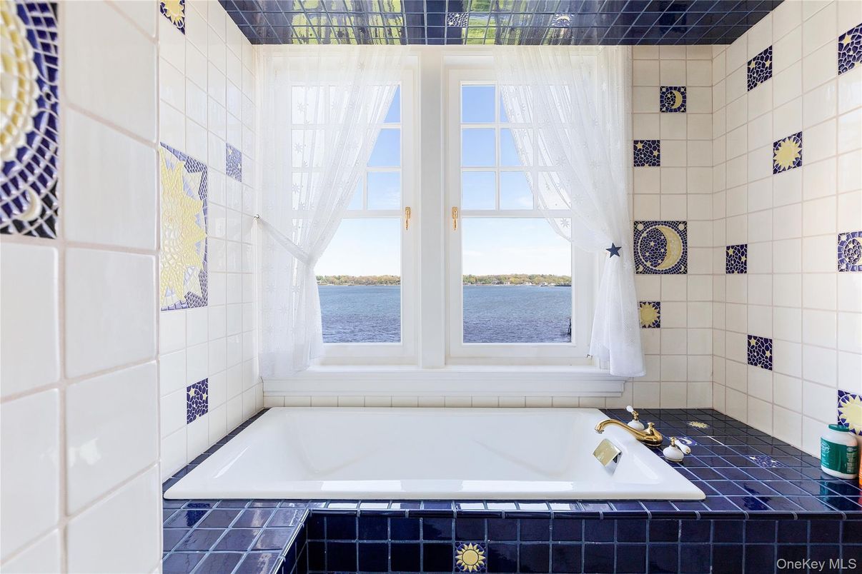 Bathroom, Interior, Water