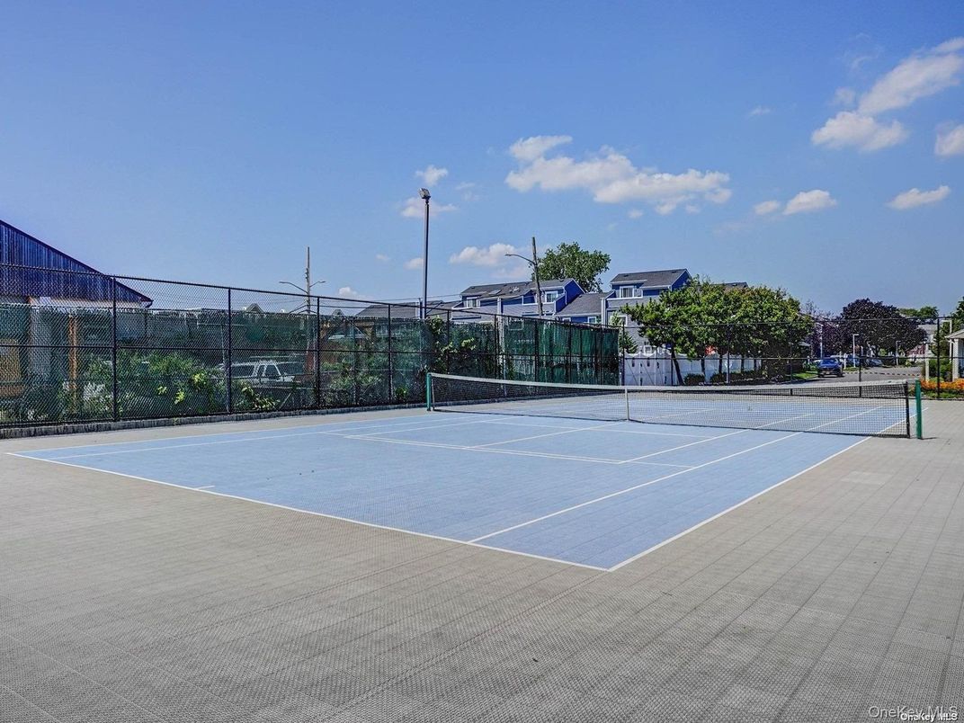 Exterior, Tennis Courts