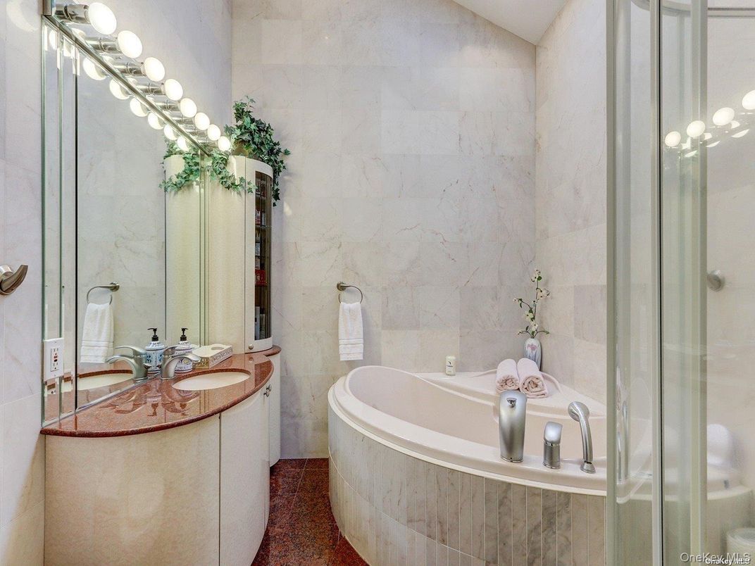 Bathroom, Interior, Marble Walls