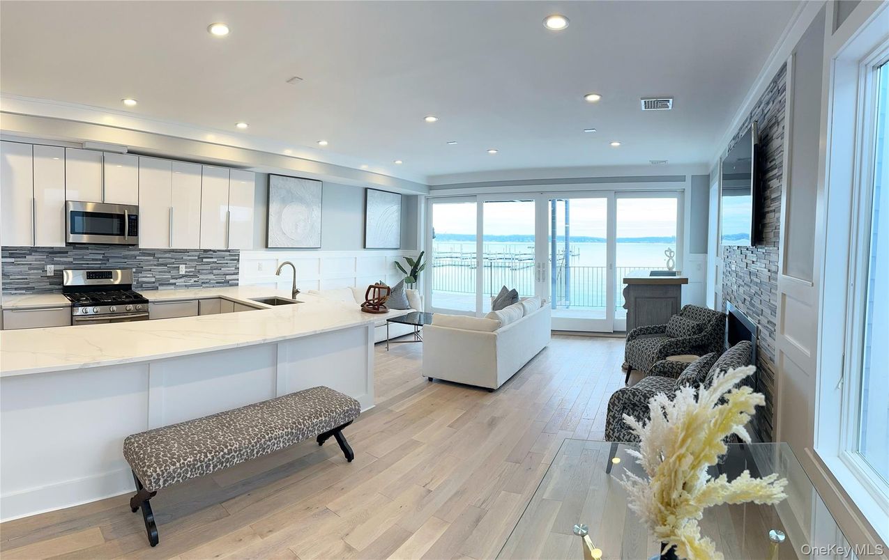 Interior, Kitchen, Living room, Recessed Lighting, Water, Wood Texture Flooring