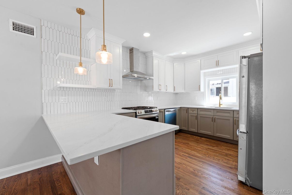 Interior, Kitchen, Pendant Lights, Recessed Lighting, Stainless Steel Appliances, Wood Texture Flooring