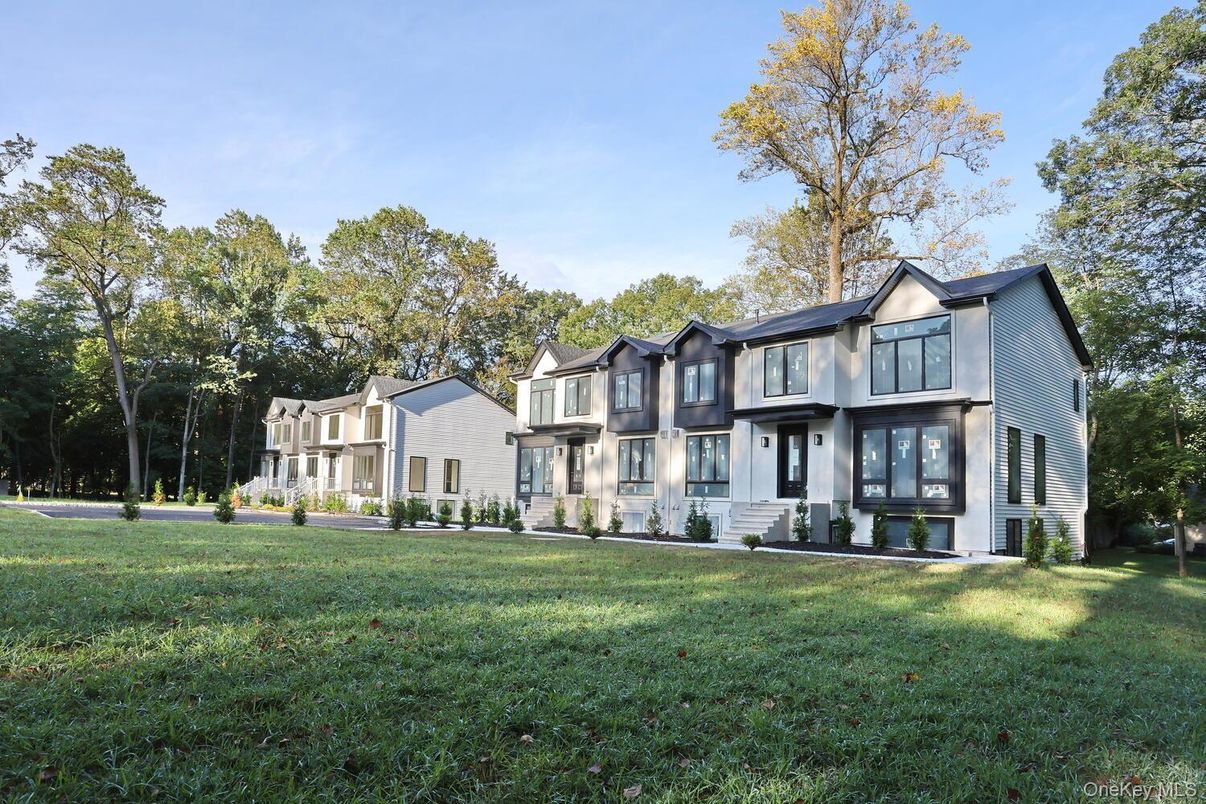 Backyard, Exterior, Facade, Farmhouse