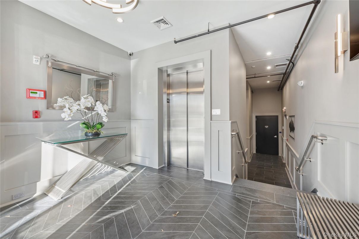 Elevator, Interior, Recessed Lighting