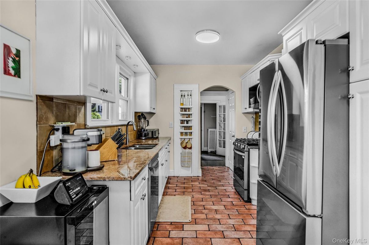 Interior, Kitchen, Stainless Steel Appliances