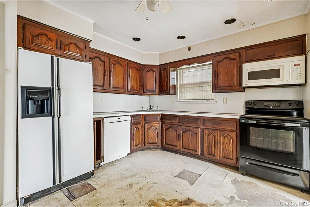 Interior, Kitchen, Recessed Lighting