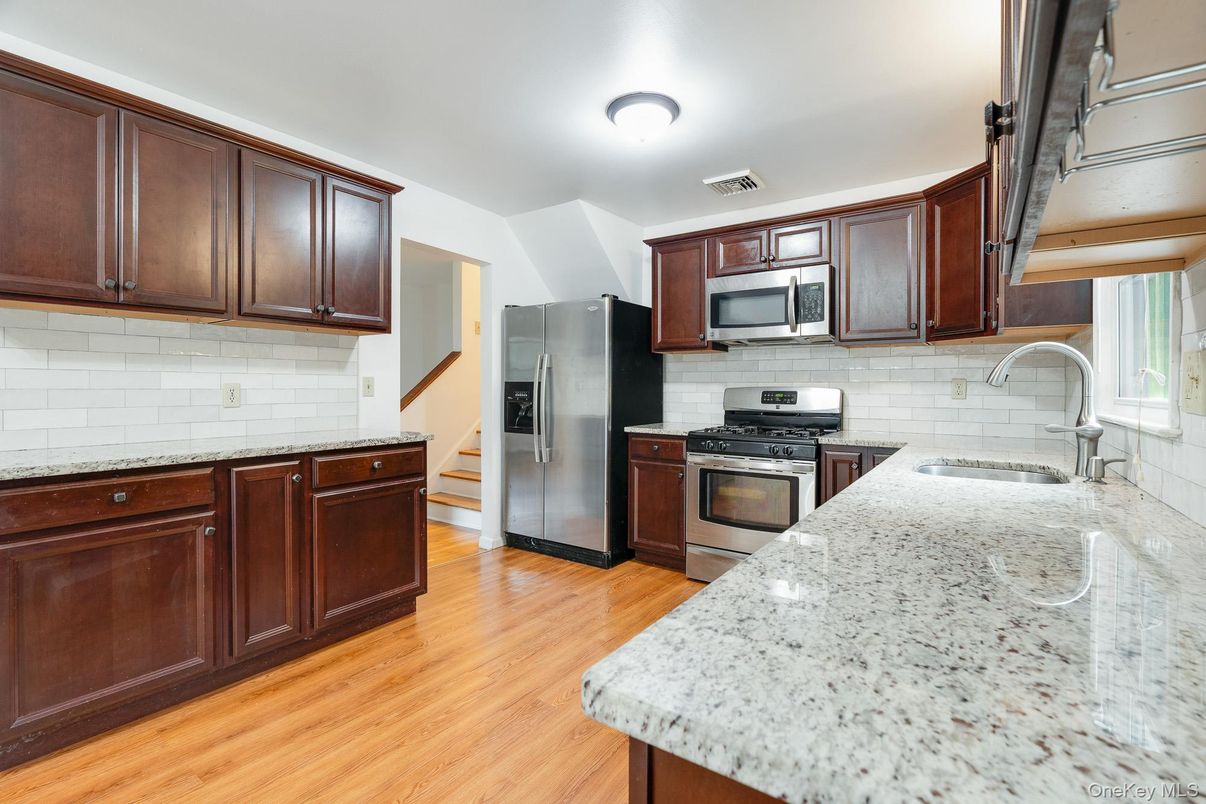 Interior, Kitchen, Stainless Steel Appliances, Wood Texture Flooring