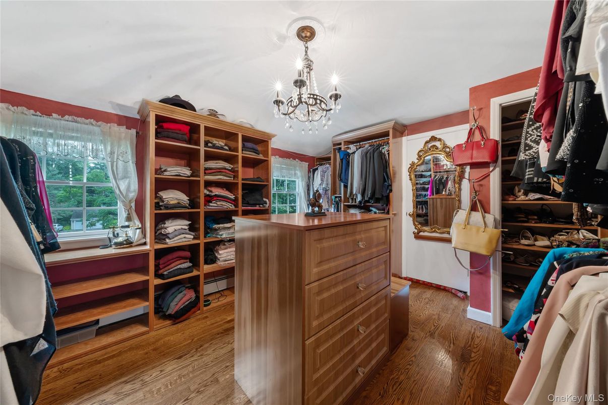 Chandelier, Interior, Walk-in Closets, Wood Texture Flooring