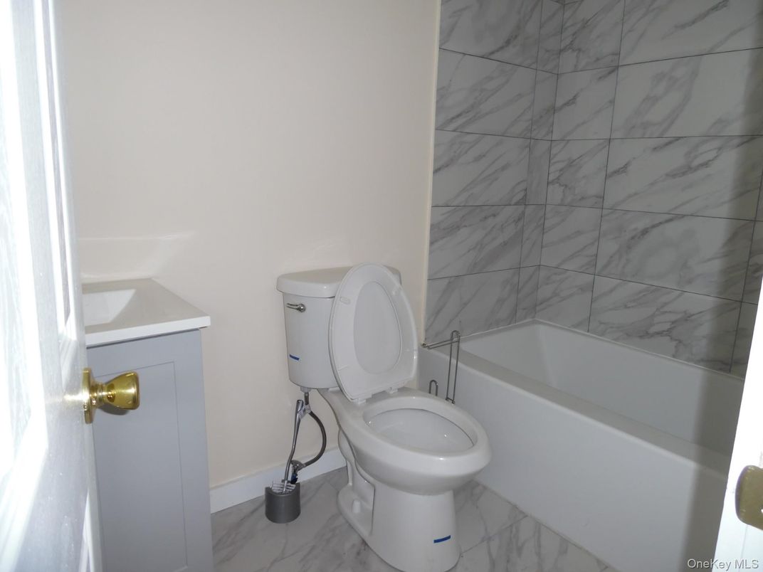 Bathroom, Interior, Marble, Marble Walls