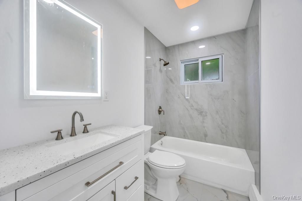 Bathroom, Interior, Marble, Marble Walls, Recessed Lighting