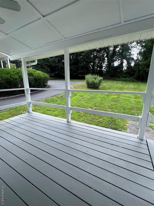 Interior, Sun Room, Water, Wood Texture Flooring