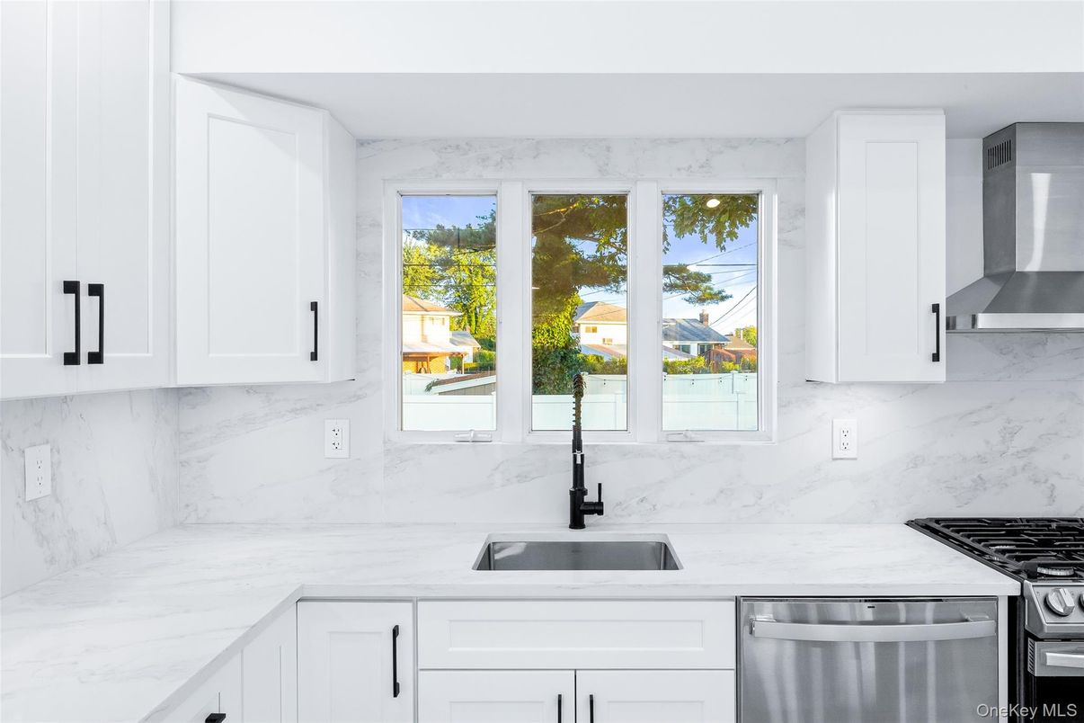 Interior, Kitchen, Marble Walls, Stainless Steel Appliances